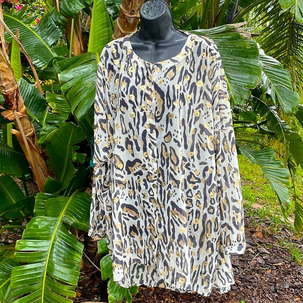 Metallic leopard print a symmetric blouse